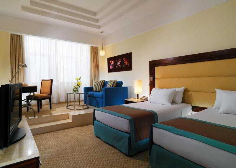 เฮลนัน ดรีมแลนด์ โฮเต็ล แอนด์ คอนเฟอเรนซ์ เซ็นเตอร์ Hotel 6th of October City ภายนอก รูปภาพ A room at the hotel